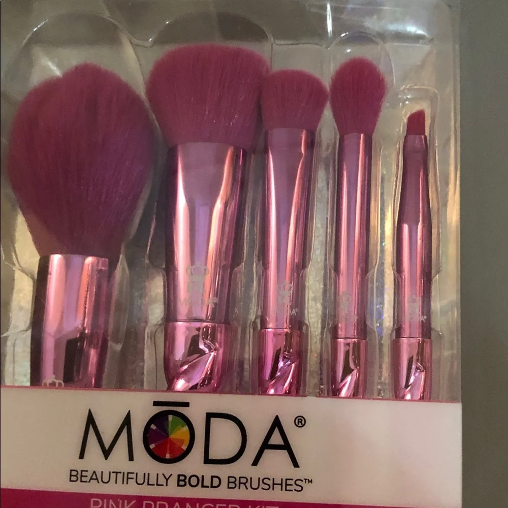 5piece metallic pink prancer spiral wand‎ makeup brush set new